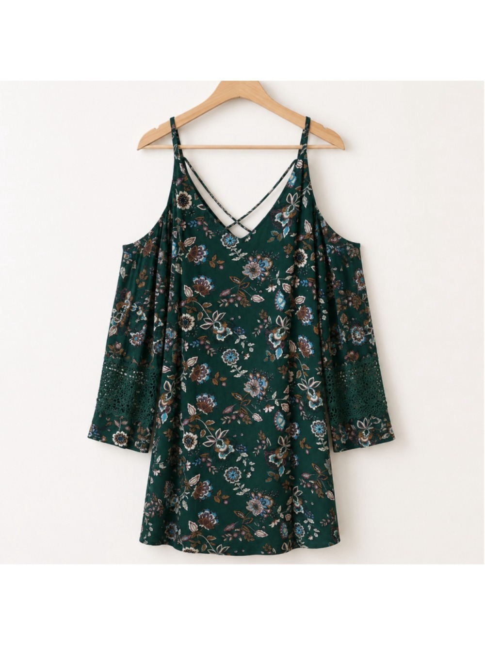 Chelsea & Violet XL Green Floral Cold Shoulder Dress
